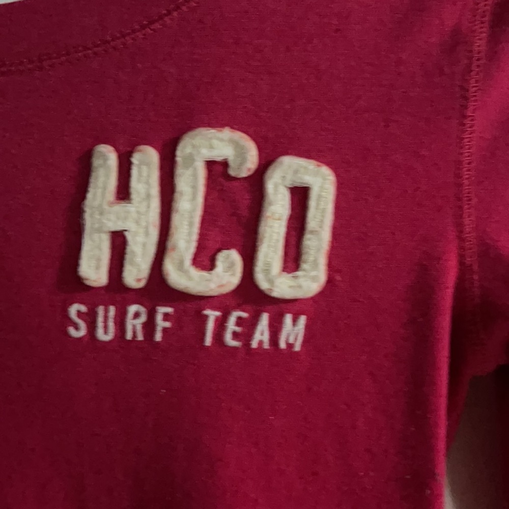 Hollister shirt - Picture 2 of 4